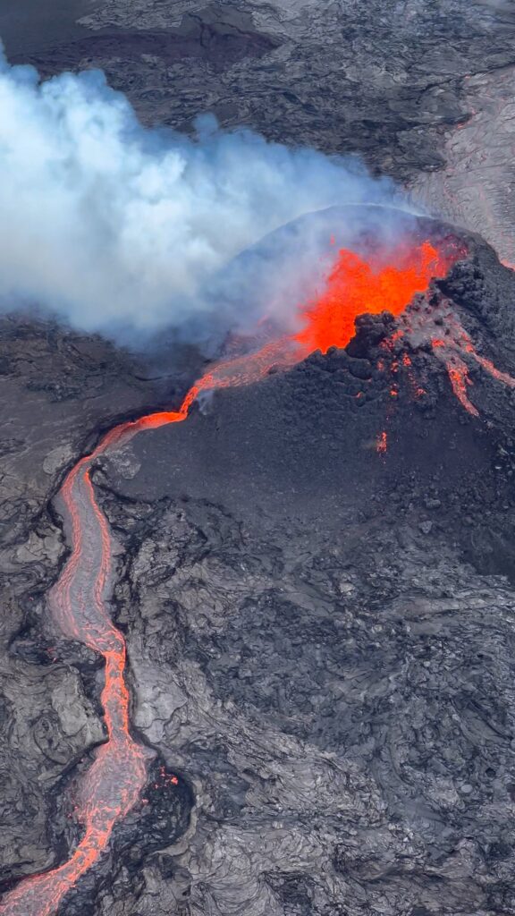 冰島火山爆發 Volcano