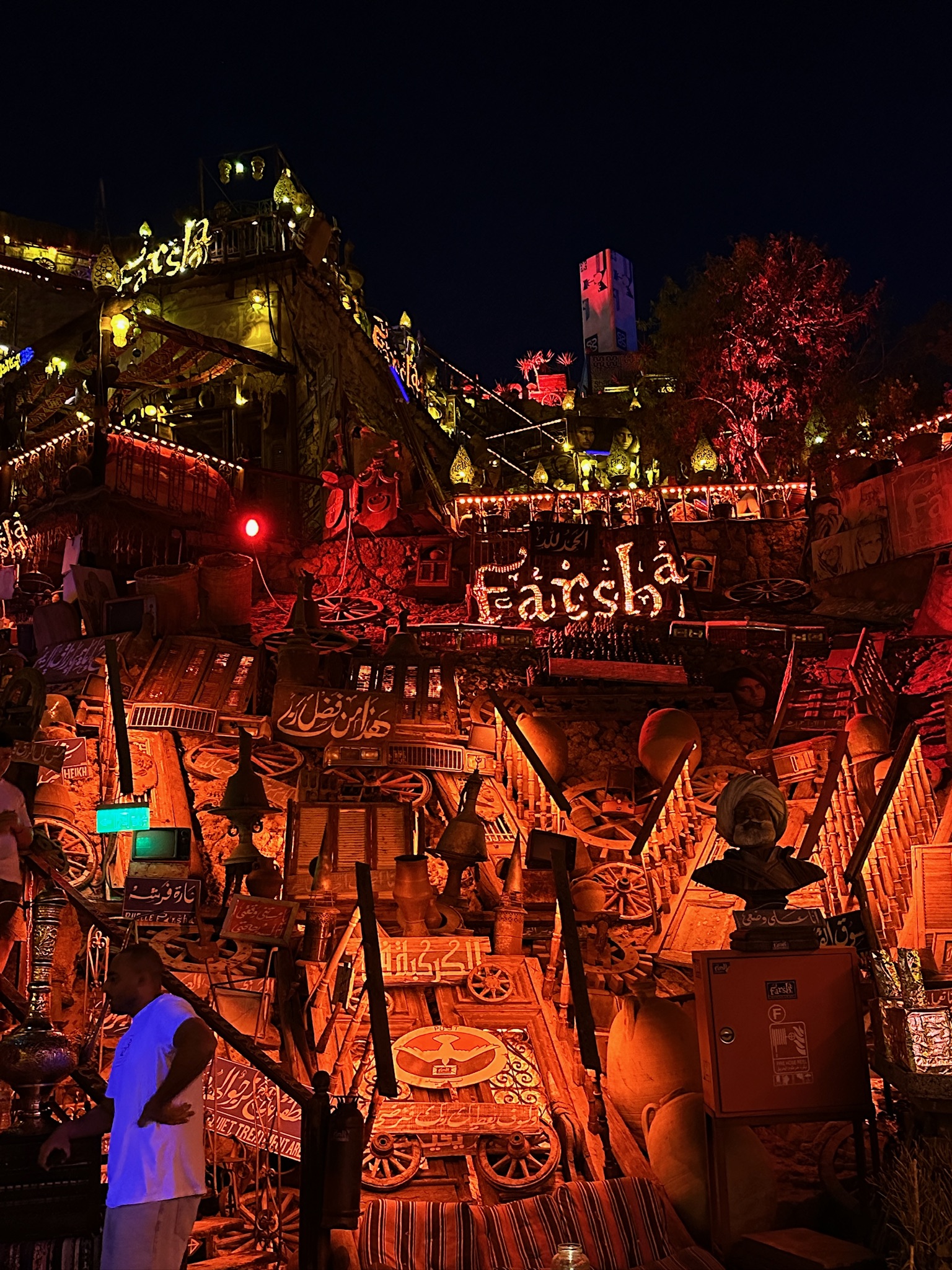 沙姆沙伊赫Farsha Cafe懸崖酒吧夜景_埃及紅海特色景點